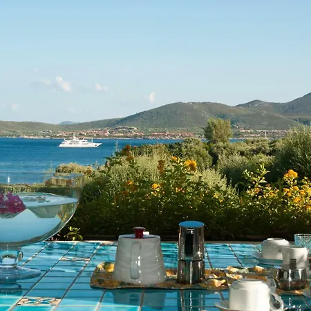 Smeralda Punta Lada Villa *