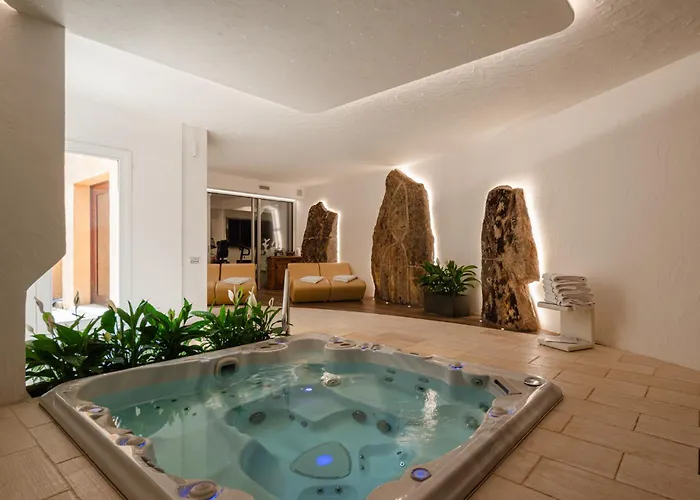 Smeralda Punta Lada Villa *