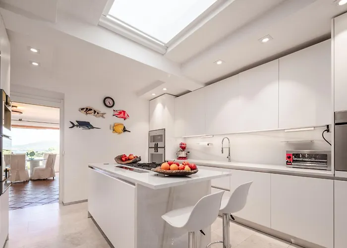 Smeralda Punta Lada Villa *