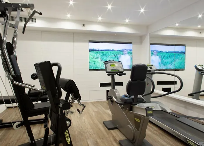 Smeralda Punta Lada Villa *